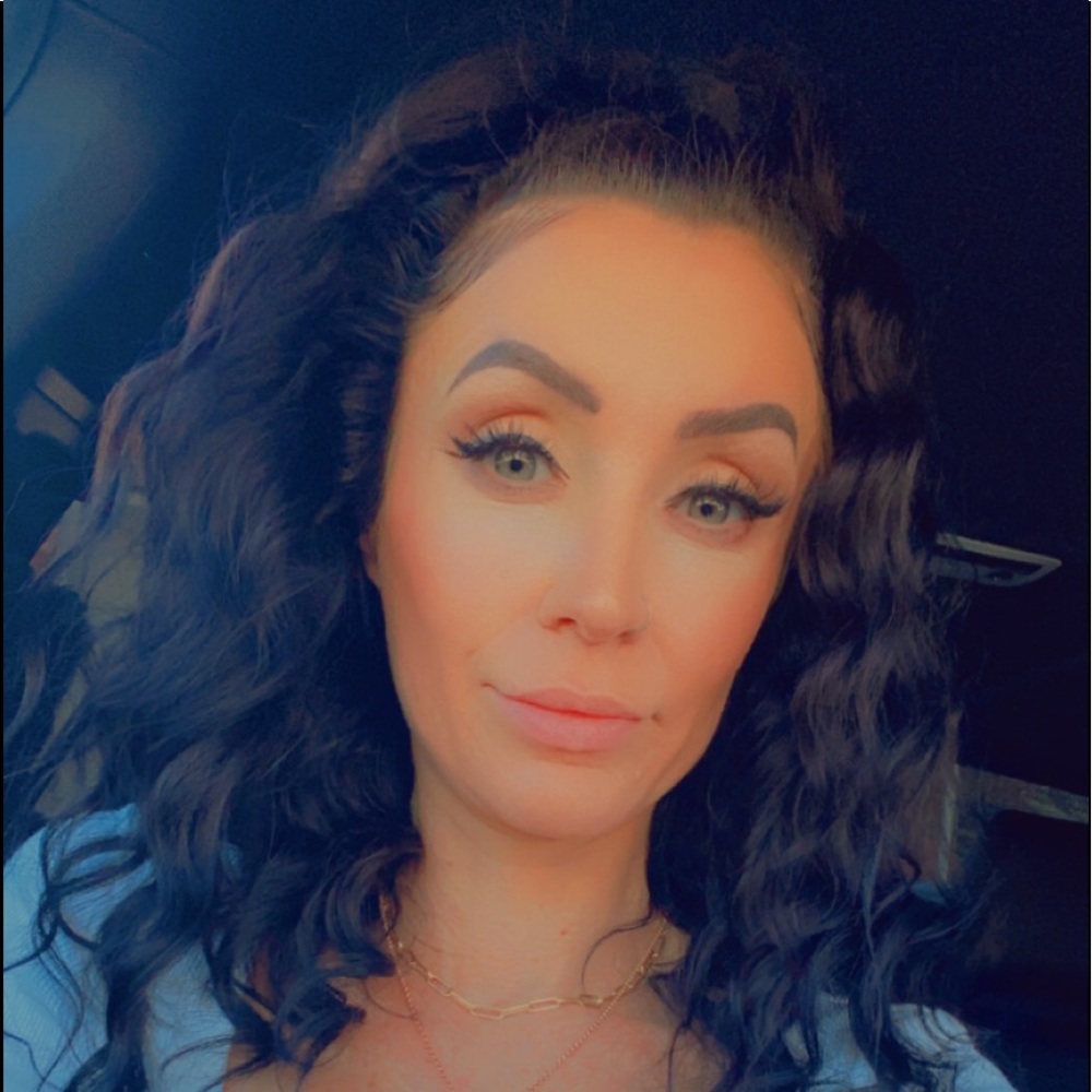 Meet your Posher, Gabrielle